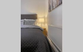 Alicia Newport By Mia Living 2 Bedroom Apartment With Dedicated Parking
